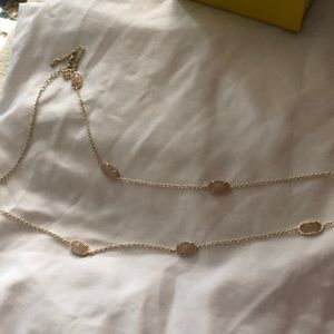 6 hours only Kendra Scott rose quartz necklace